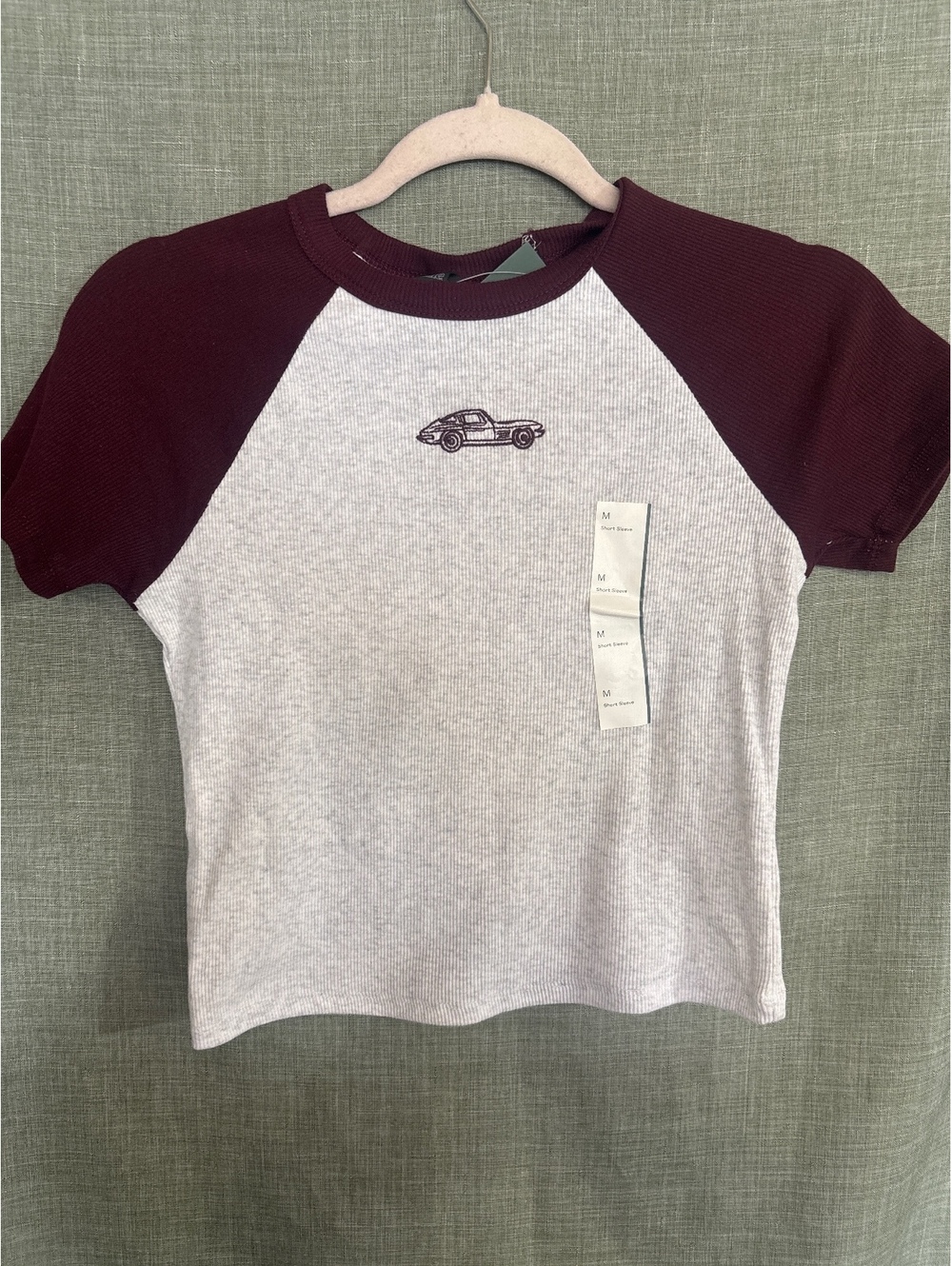 Wild Fable Women's Medium Short Sleeve Two-Tone Car Graphic T-Shirt